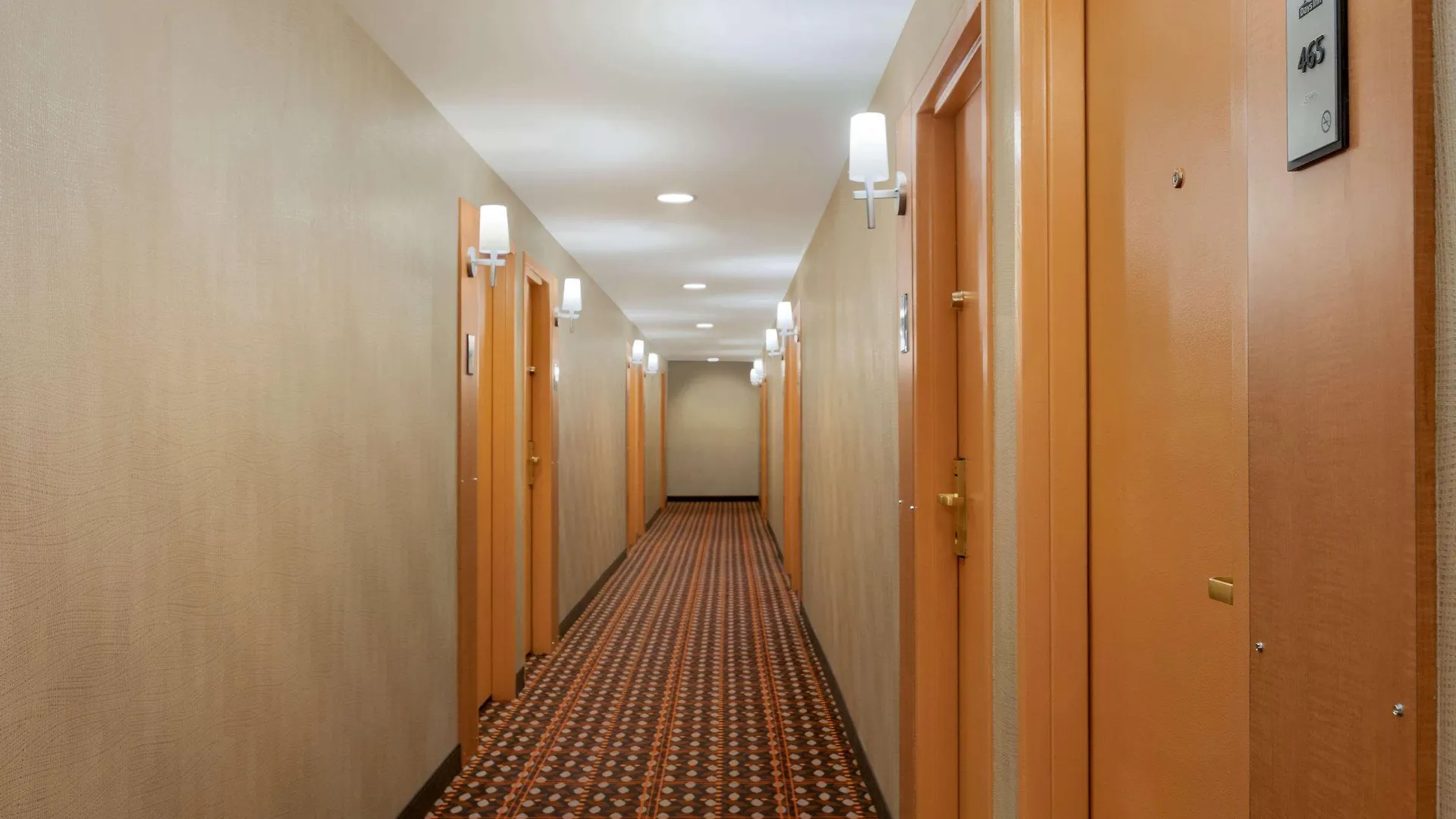 Days Inn By Wyndham Edmonton Downtown 3*,