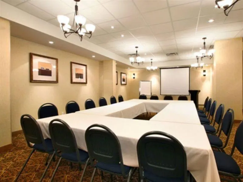 Hotel Days Inn By Wyndham Edmonton Downtown