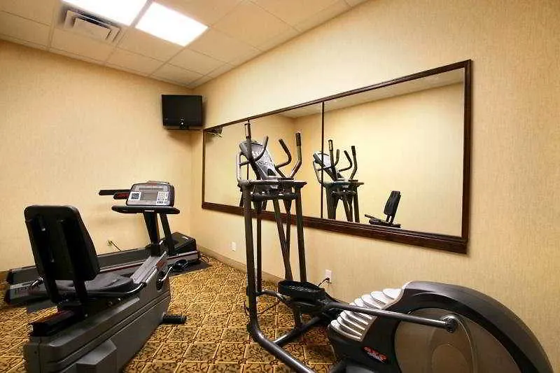 *** Hotel Days Inn By Wyndham Edmonton Downtown Canadá