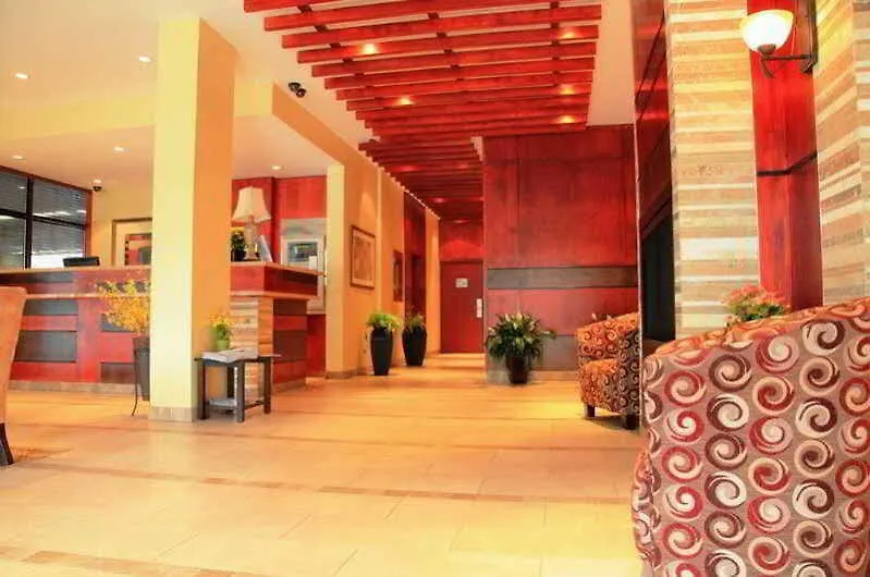 Days Inn By Wyndham Edmonton Downtown Hotel